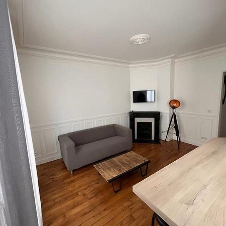 Cosy Appartement Paris A Deux Pas Курбьовоа Екстериор снимка
