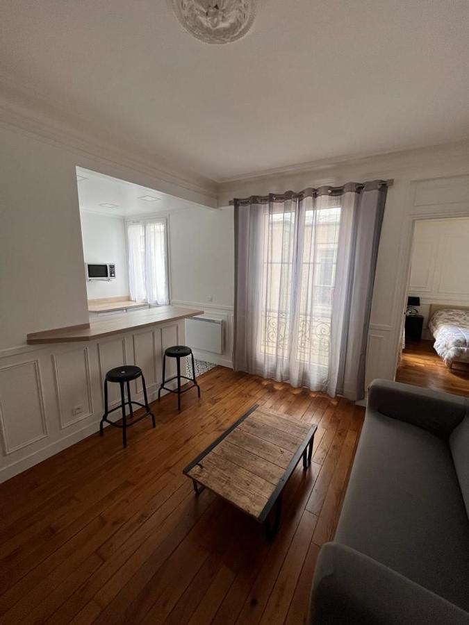 Cosy Appartement Paris A Deux Pas Курбьовоа Екстериор снимка